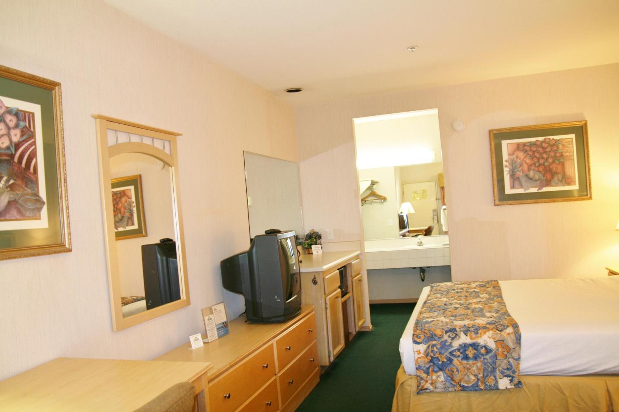 Days Inn By Wyndham Rocklin/Sacramento Buitenkant foto